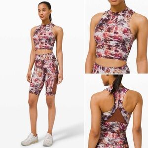 Lululemon Everlux and Mesh Cropped Tank / Sports Bra